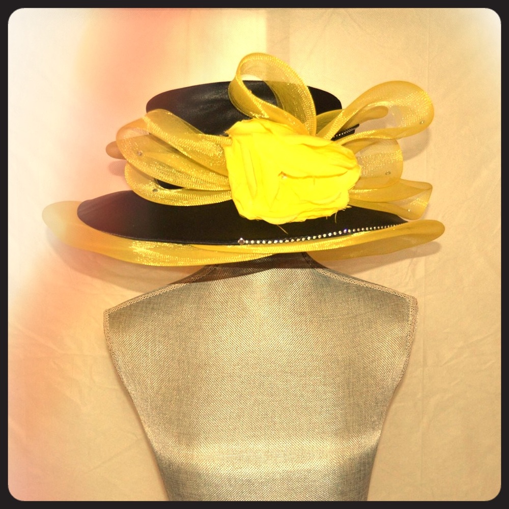 Woman’s black and yellow church hat